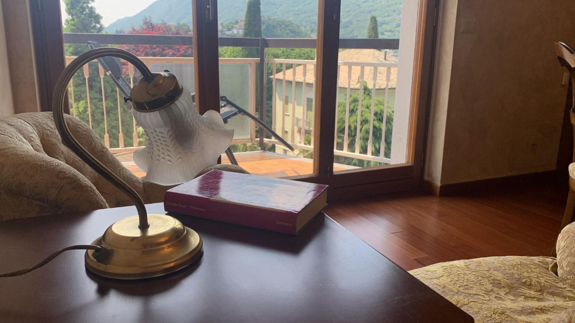 Big Romantic Lake View & Terrace Apartman Lecco Kültér fotó