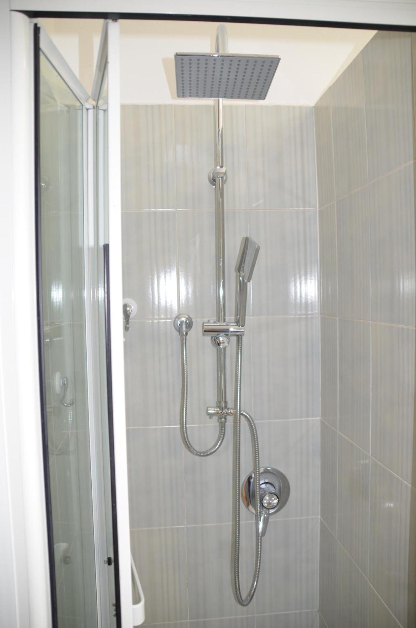 Big Romantic Lake View & Terrace Apartman Lecco Kültér fotó